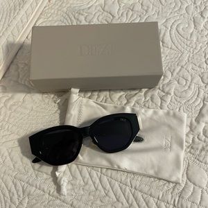 Dezi Charge It Sunglasses